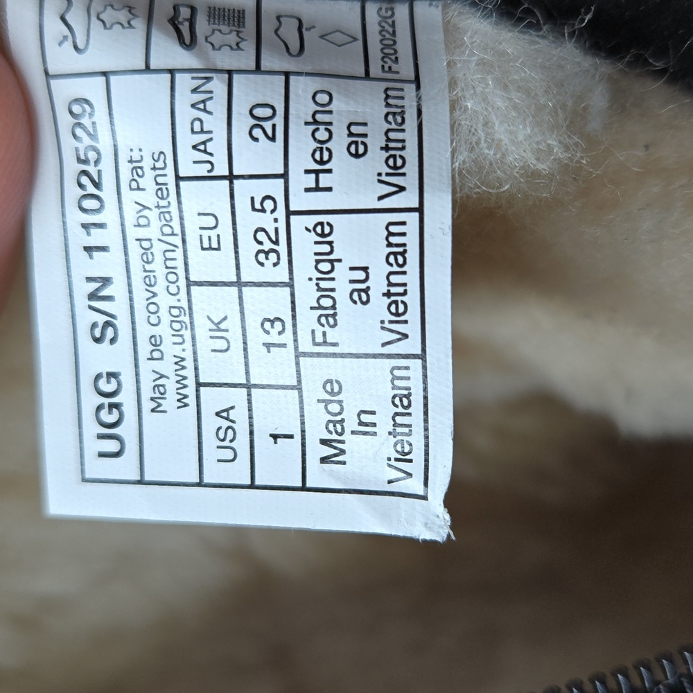 UGG Girls Maddi Black Suede Shearling Boots 100% Lambskin Size 1 NEW - Picture 6 of 8